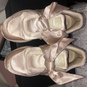 FENTY BOW SNEAKERS